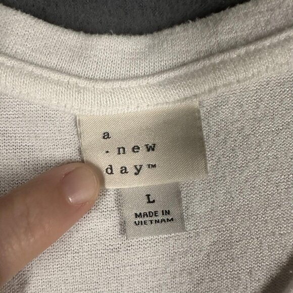 A New Day Shirt Womens Large White Ruffle Sleeve V Neck Soft Tee Top Terry Cloth - Picture 3 of 8